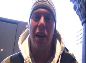 Мужики рвут большое очко крошки