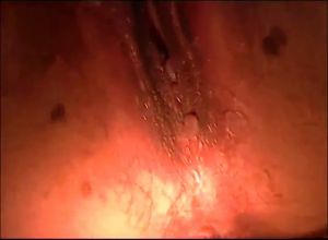 Жена кончает на секс машине