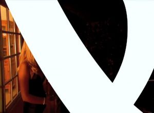 Утренний секс лесбиянок в HD