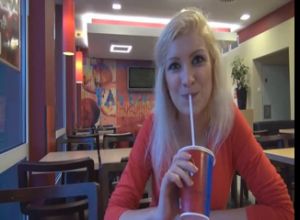 Немецкое кончил в жопу телки