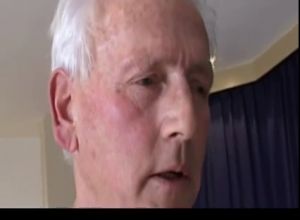 Оттрахал снегурочку за подарок