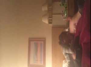 Шлюха сосет на скрытую камеру