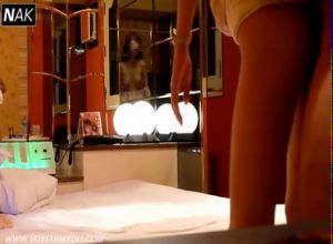 Скрытый секс с азиаткой моделью