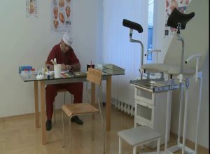 Анальное обследование молодой