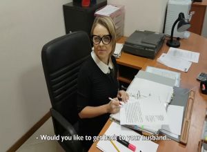 Русская секретарша сосёт член боссу